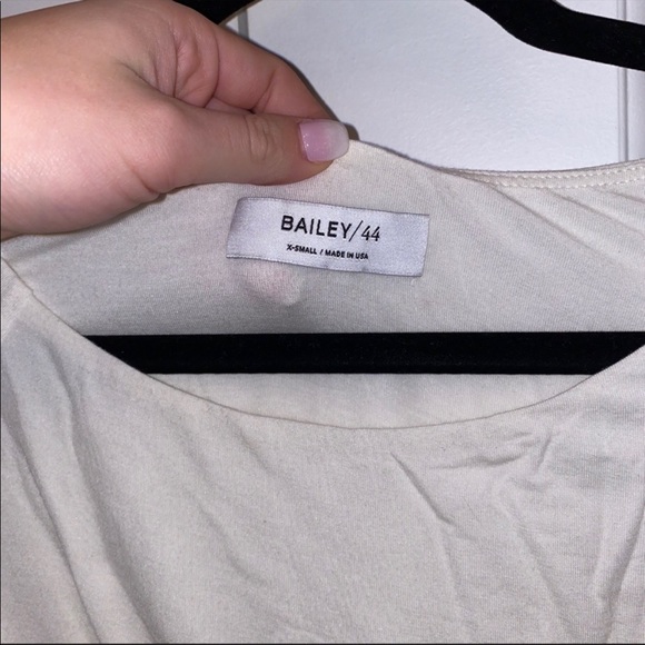 🟡 Bailey 44 Round Turn Top Cream - Picture 3 of 8